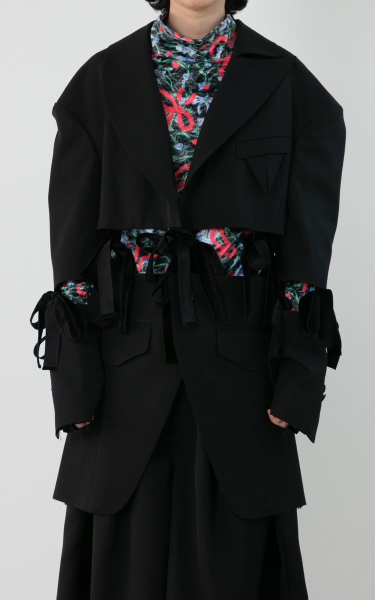 REINE(レーヌ) ribbon jacket リボンジャケット ブラック 販売開始しました！ ribbon jacket ¥11,000 リボンたっぷりの