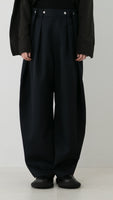 &lt;Pre-order&gt; WOOL TUCKED PANTS